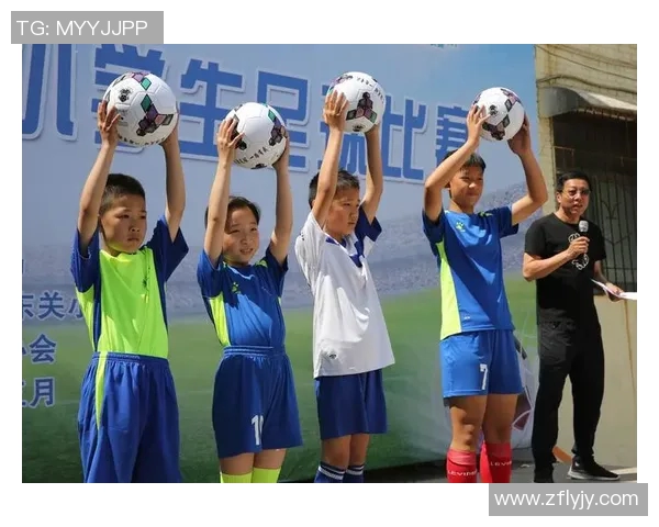 中国小学生足球赛决赛场面堪比职业赛